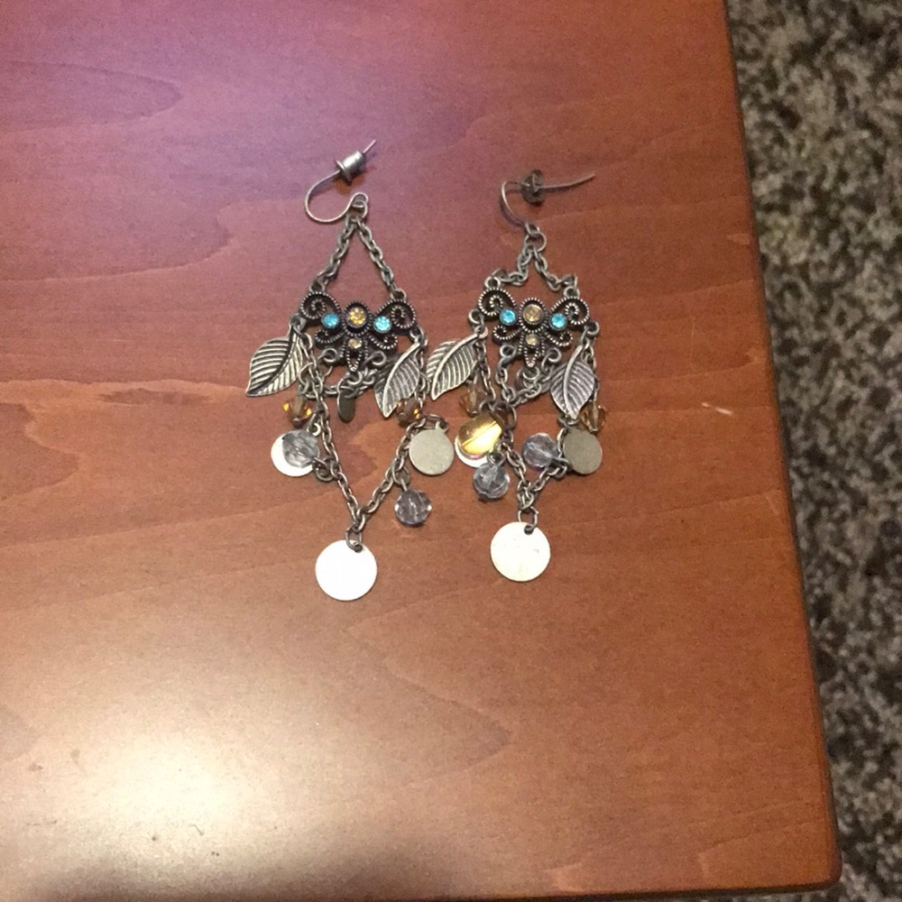Dangle earrings